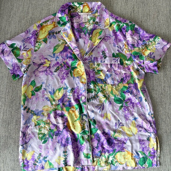 Victoria's Secret Satin Short  PJ Set Lilac Floral (XS) - Picture 2 of 8